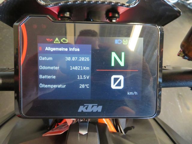 ktm - 1290-super-duke-r