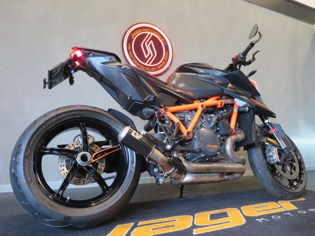 ktm - 1290-super-duke-r