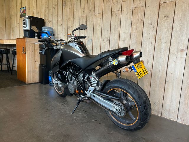 ktm - 990-super-duke