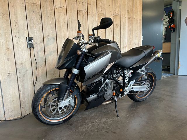 ktm - 990-super-duke