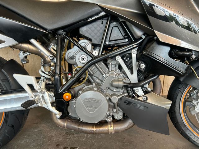 ktm - 990-super-duke