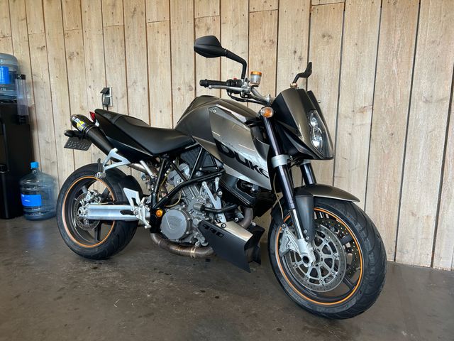 ktm - 990-super-duke