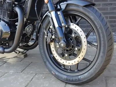 ROYAL ENFIELD SHOTGUN 650 – foto 3