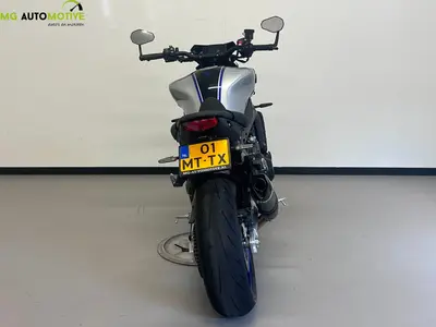 YAMAHA MT 09 SP – foto 4