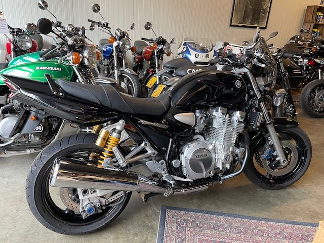 yamaha - xjr-1300