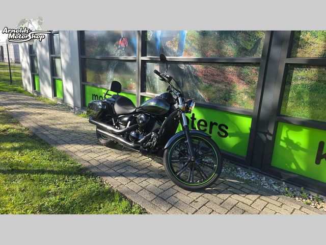 kawasaki - vn-900-custom