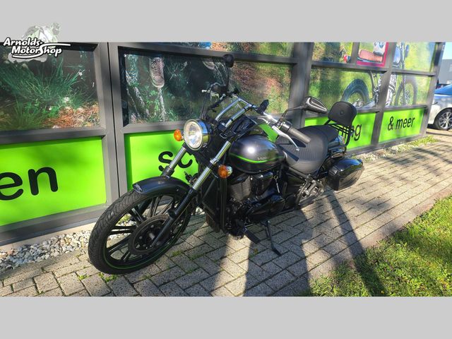 kawasaki - vn-900-custom