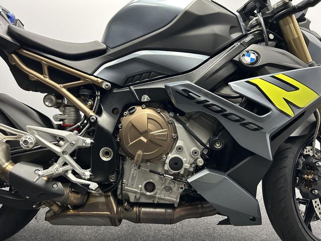 bmw - s-1000-r