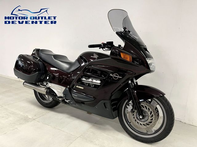 honda - st-1100-pan-european-abs-tcs