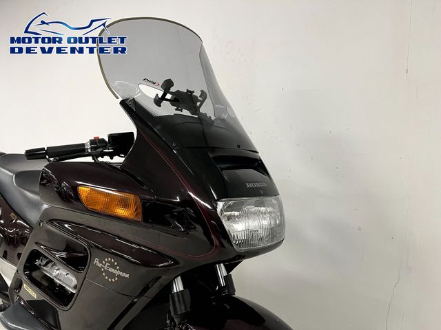 honda - st-1100-pan-european-abs-tcs