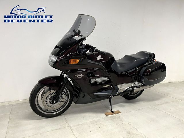 honda - st-1100-pan-european-abs-tcs