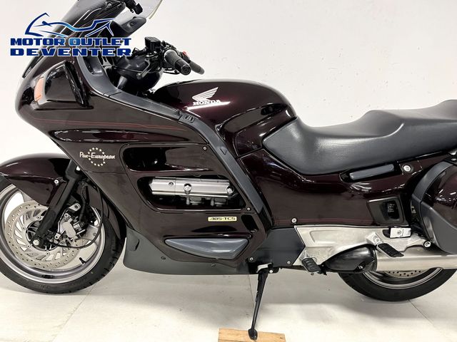 honda - st-1100-pan-european-abs-tcs