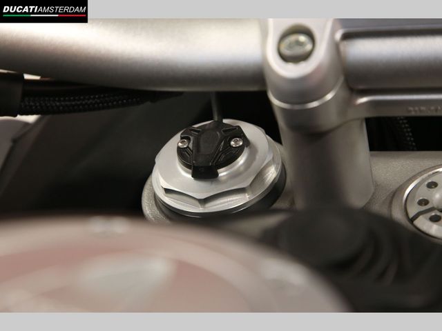 ducati - multistrada-v4-s