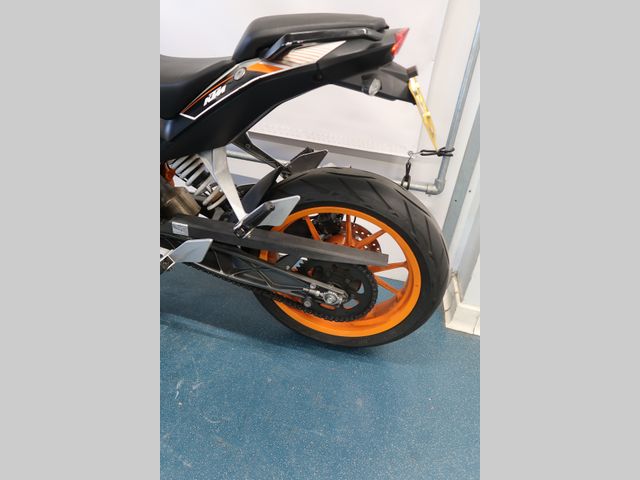 ktm - 390-duke