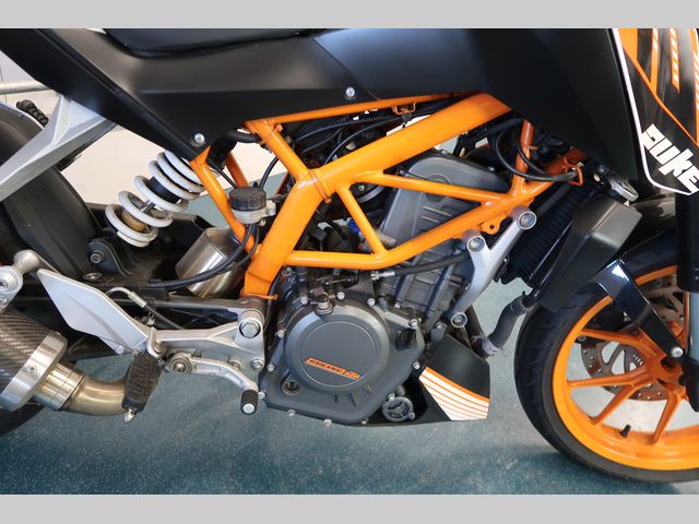 ktm - 390-duke