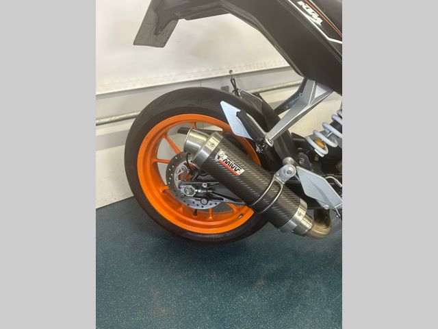 ktm - 390-duke