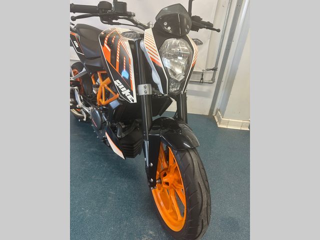 ktm - 390-duke