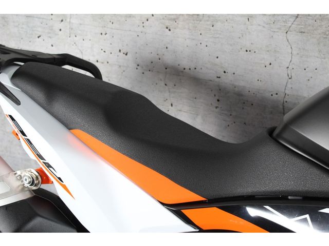 ktm - 890-smt