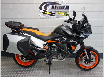 KTM 890 SMT 2025 nieuw