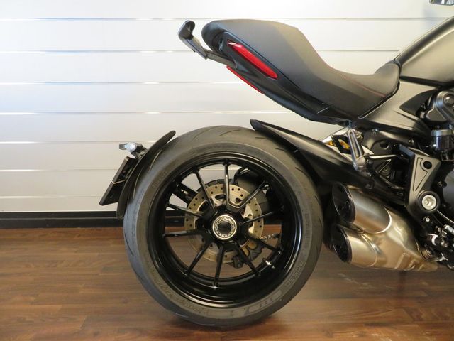 ducati - diavel-1260-s