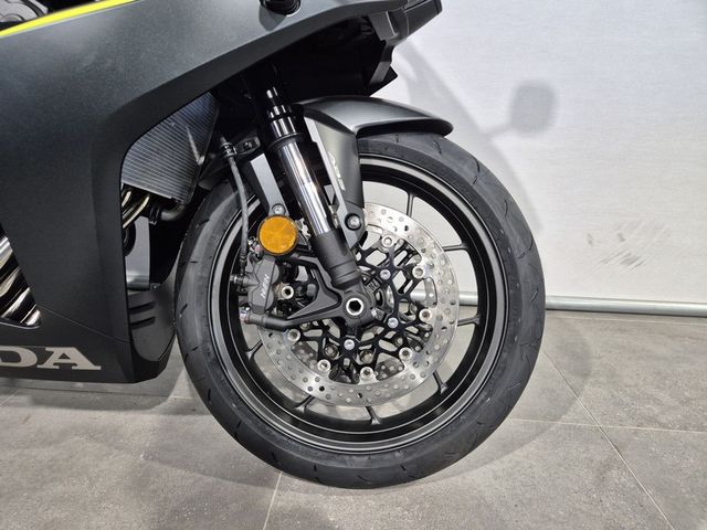 honda - cbr-650-r