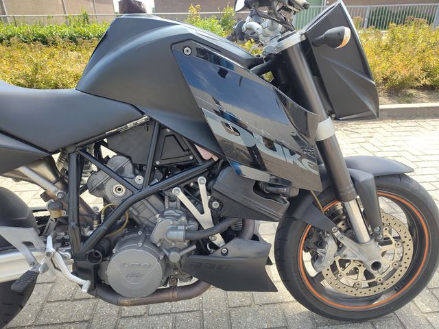 ktm - 990-super-duke