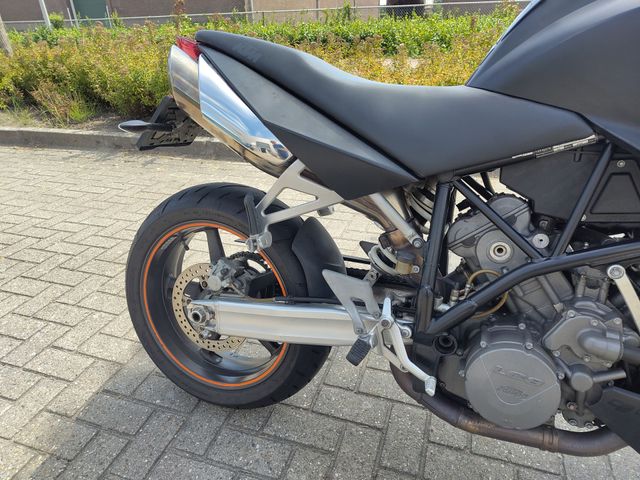 ktm - 990-super-duke