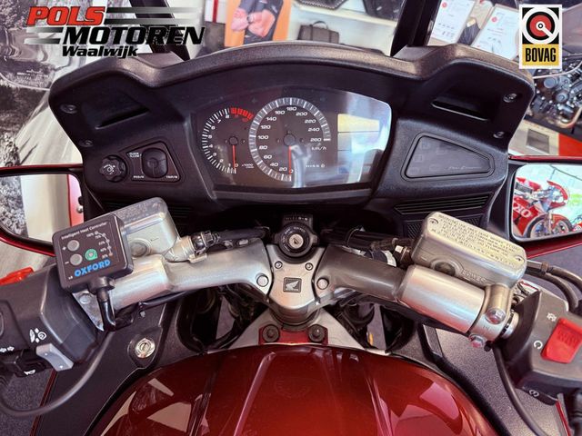 honda - st-1300-pan-european