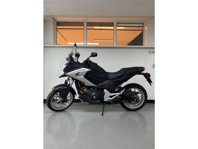 honda - nc-700-x-dct