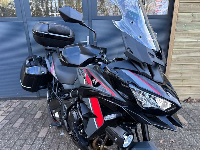 kawasaki - versys-650-grand-tourer