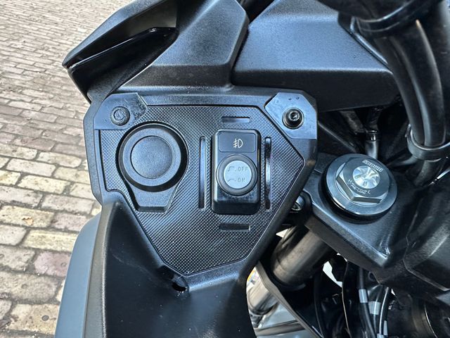 kawasaki - versys-650-grand-tourer