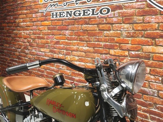 harley-davidson - model-r-750