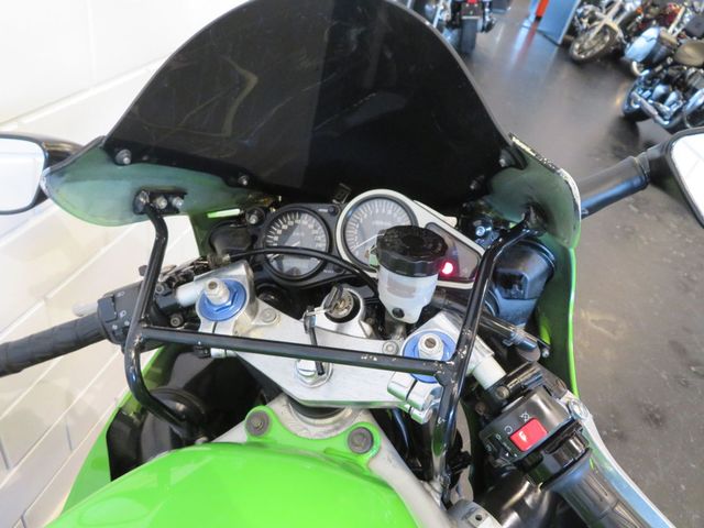 kawasaki - zx-6r-ninja