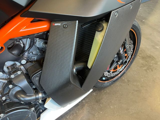 ktm - 1190-rc-8-r