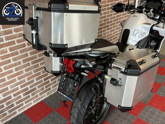 triumph - tiger-1200-alpine-edition