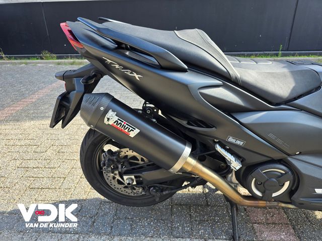 yamaha - tmax-560