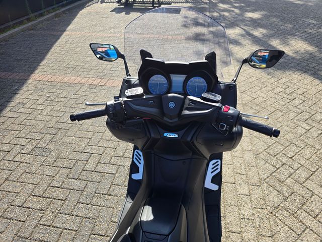 yamaha - tmax-560