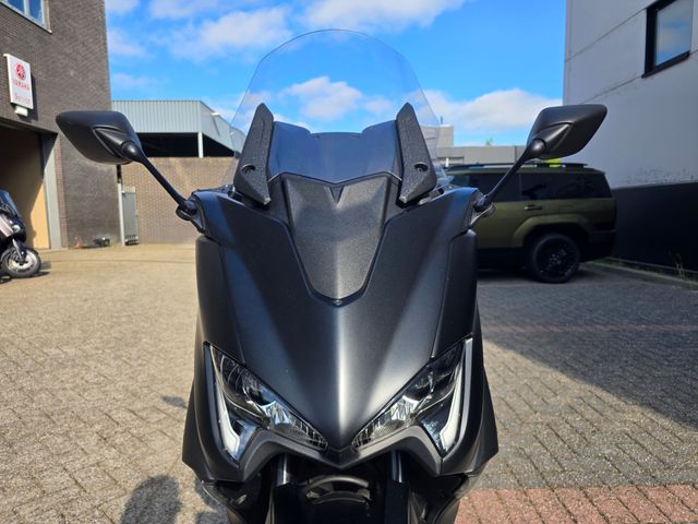 yamaha - tmax-560