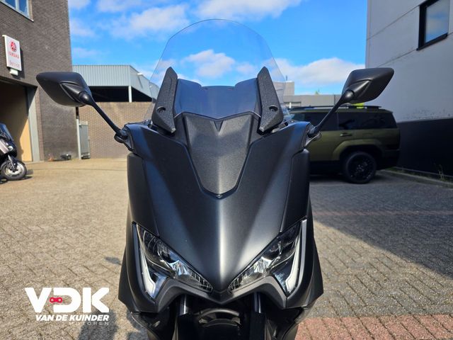 yamaha - tmax-560
