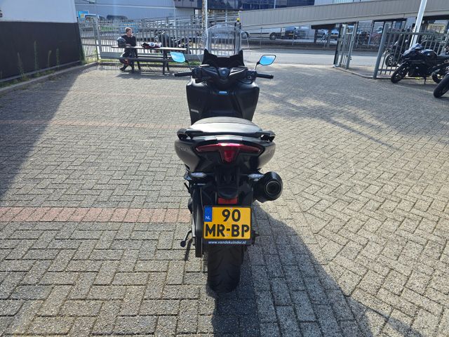 yamaha - tmax-560