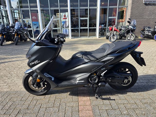 yamaha - tmax-560