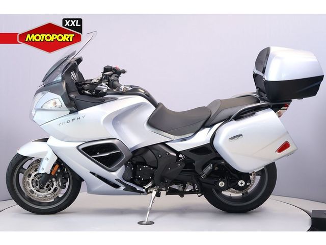 triumph - trophy-1200