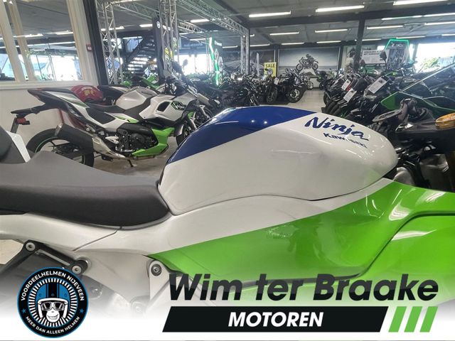 kawasaki - ninja-zx-6r-30th-anniversary-edition