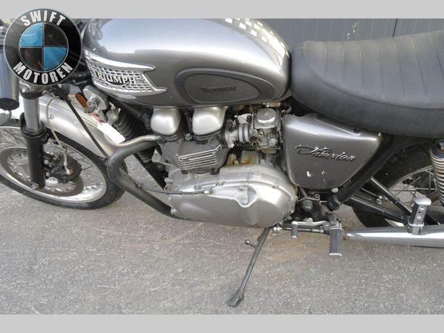 triumph - thruxton-900