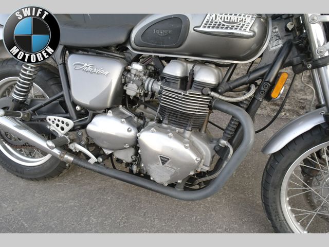 triumph - thruxton-900