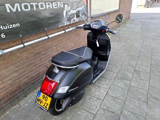 vespa - gts-300-super-sport
