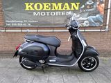 VESPA GTS 300 SUPER SPORT