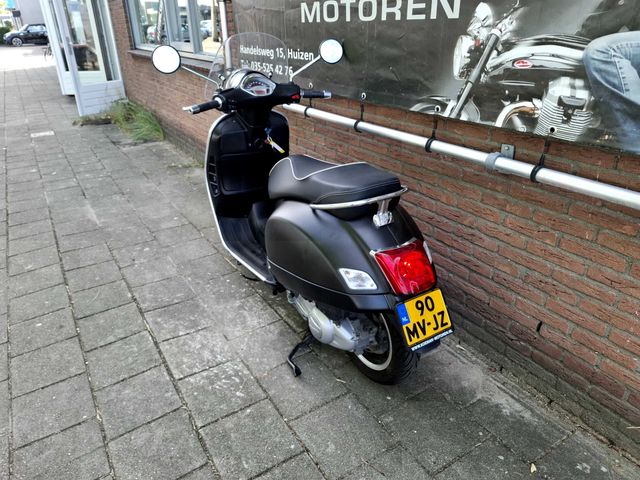 vespa - gts-300-super-sport