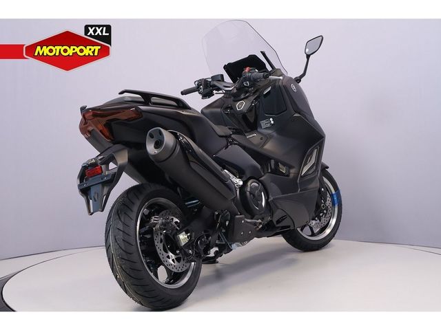 yamaha - tmax-tech-max-560