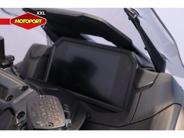 yamaha - tmax-tech-max-560